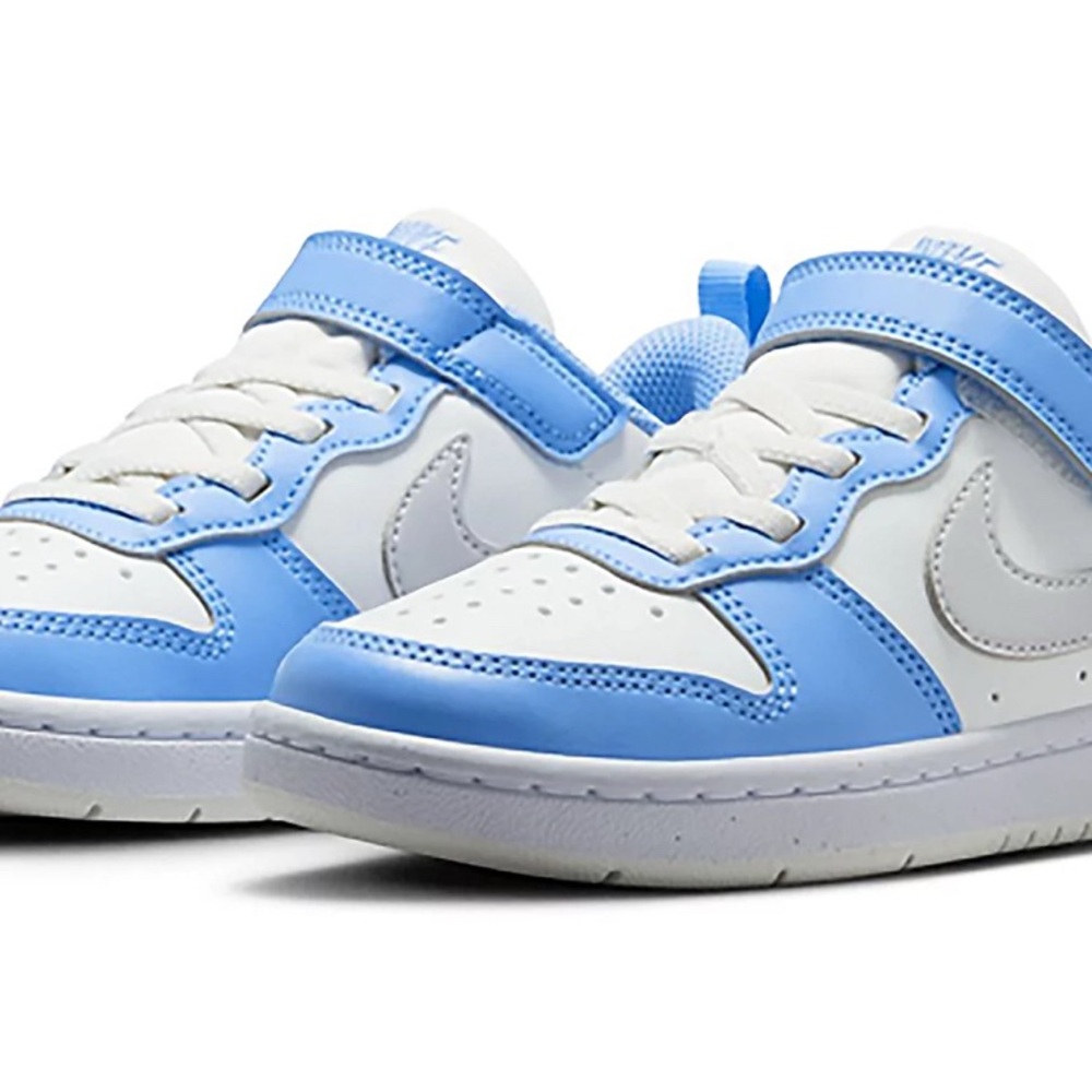 BRAND NEW NIKE SNEAKERS SIZE 2 YOUTH BLUE & WHITE